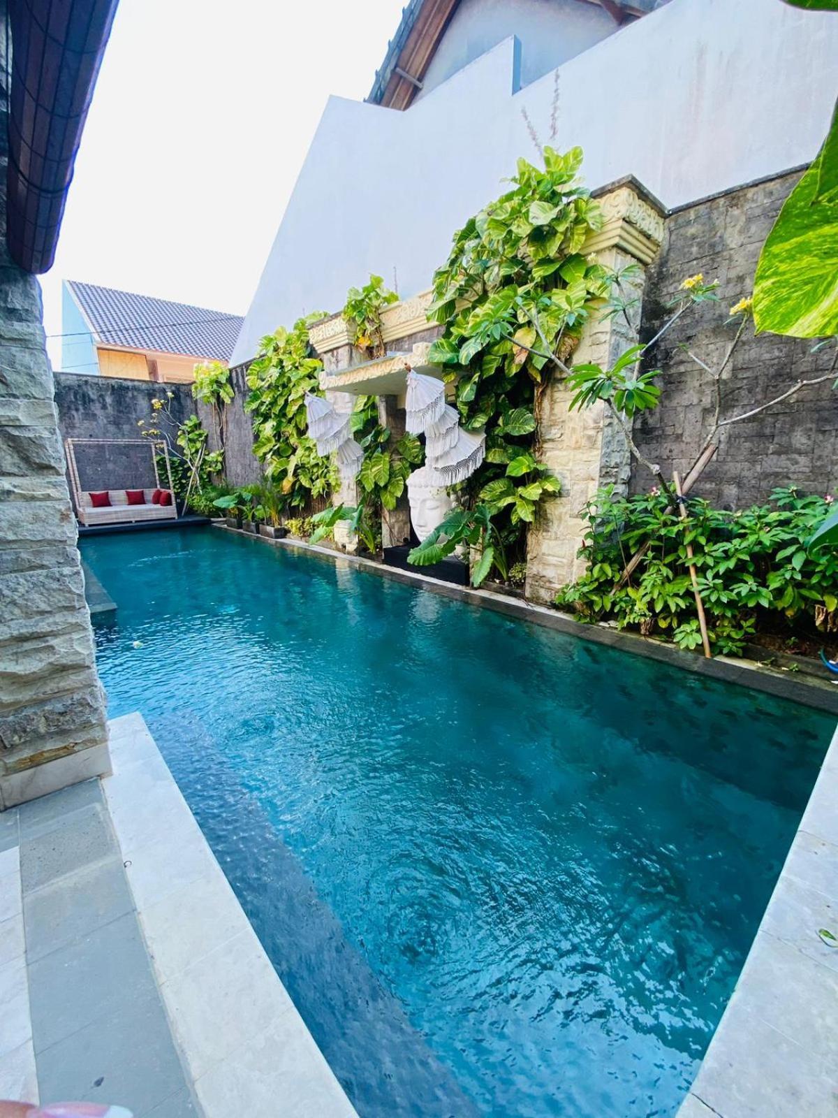 Puri Ratu Jimbaran Hotel Екстериор снимка