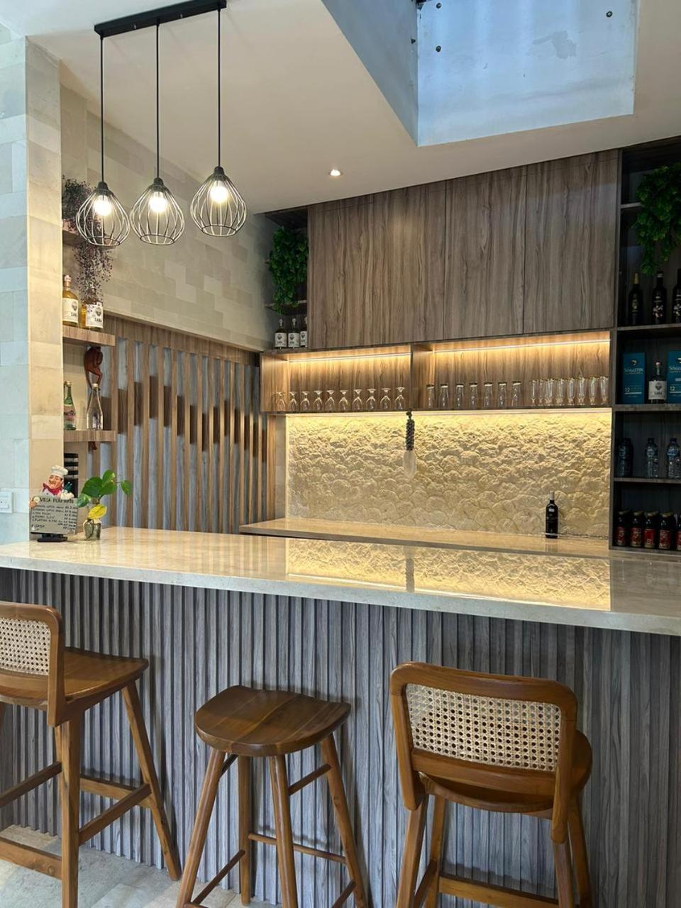 Puri Ratu Jimbaran Hotel Екстериор снимка
