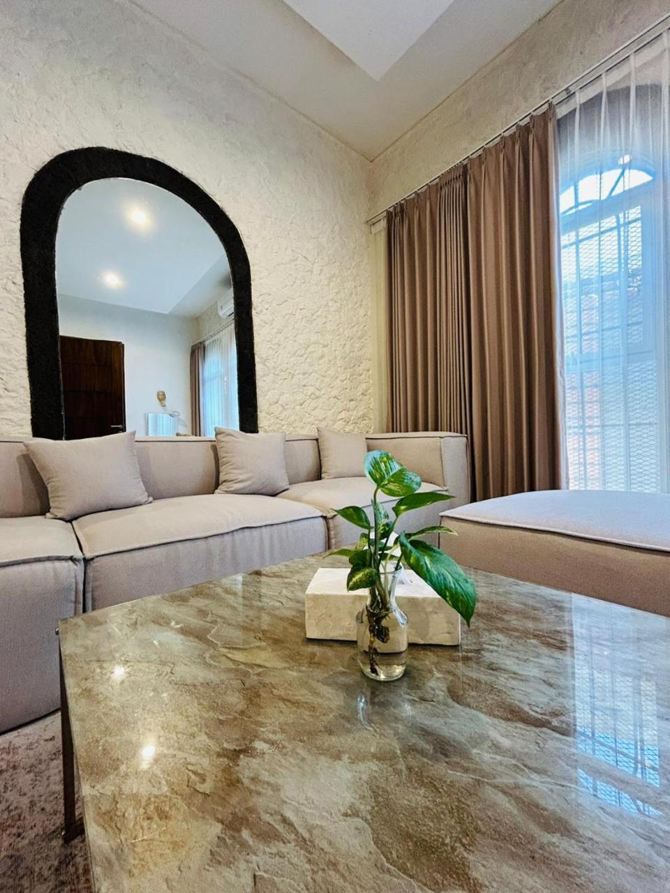 Puri Ratu Jimbaran Hotel Екстериор снимка