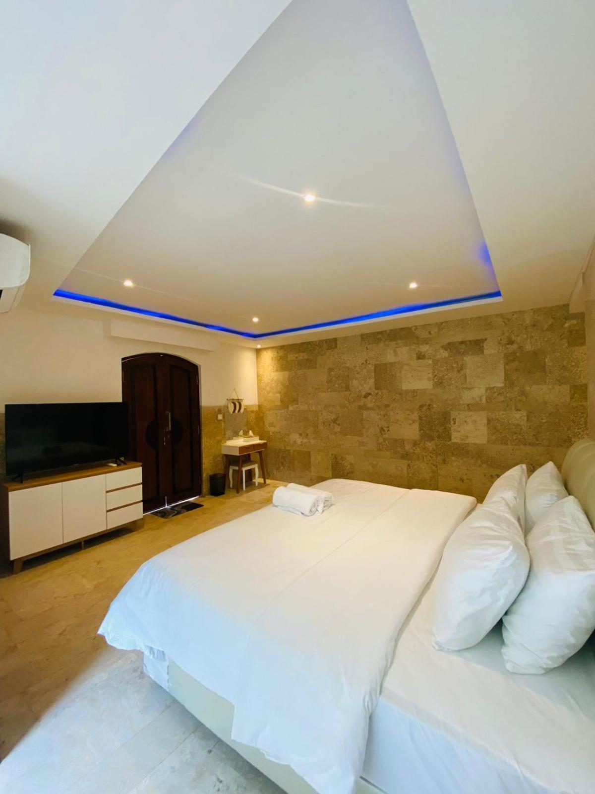 Puri Ratu Jimbaran Hotel Екстериор снимка